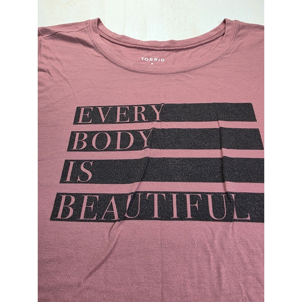 Torrid Every Body Is Beautiful Graphic Tee Mauve Pink Plus Size 4 Classic Fit